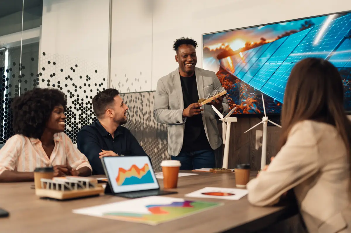 Lanzamiento con foco: estrategia go-to-market digital